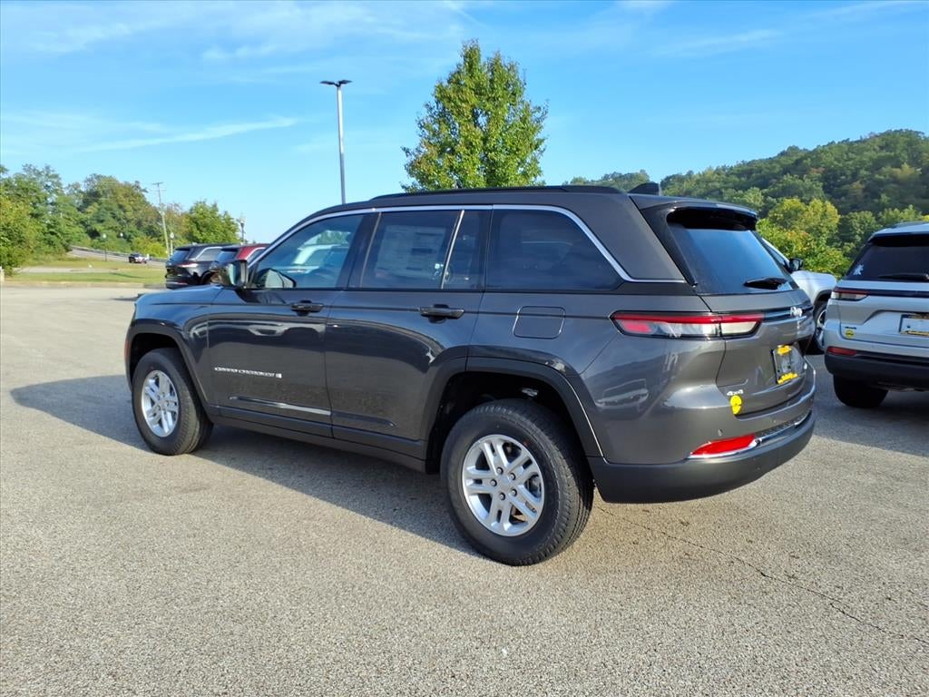 2025 Jeep Grand Cherokee GRAND CHEROKEE LAREDO 4X4