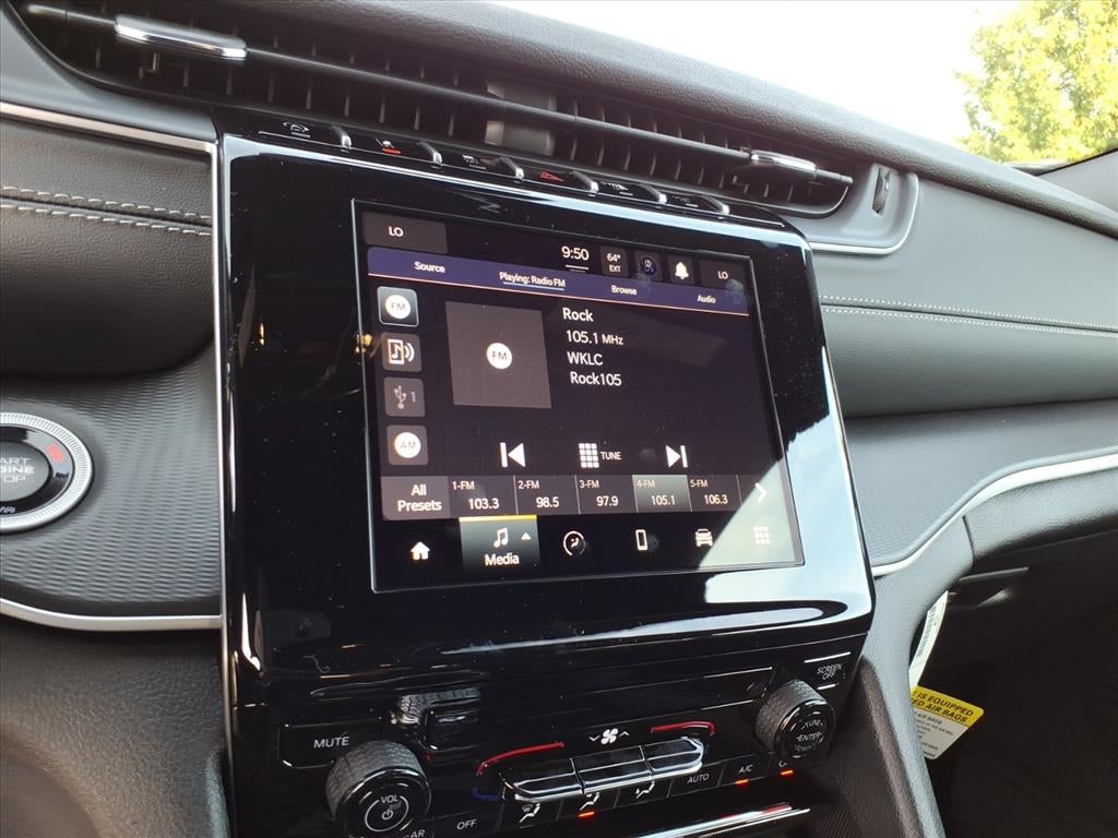 2025 Jeep Grand Cherokee GRAND CHEROKEE LAREDO 4X4