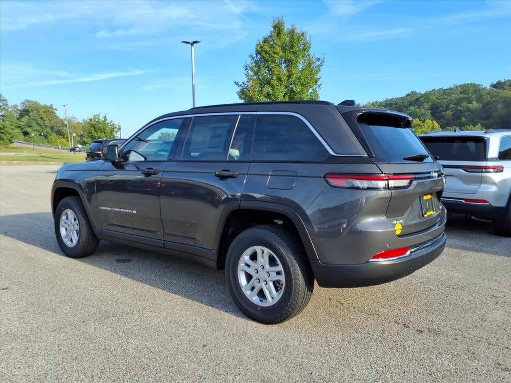 2025 Jeep Grand Cherokee GRAND CHEROKEE LAREDO 4X4