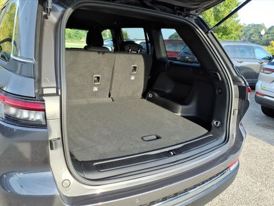 2025 Jeep Grand Cherokee GRAND CHEROKEE LAREDO 4X4