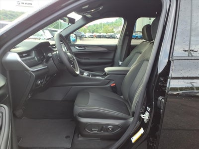 2026 Jeep Grand Cherokee GRAND CHEROKEE LAREDO 4X4