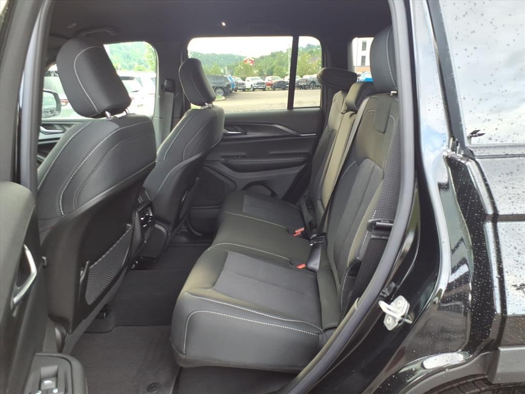 2026 Jeep Grand Cherokee GRAND CHEROKEE LAREDO 4X4
