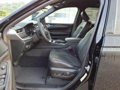 2025 Jeep Grand Cherokee GRAND CHEROKEE ALTITUDE 4X4