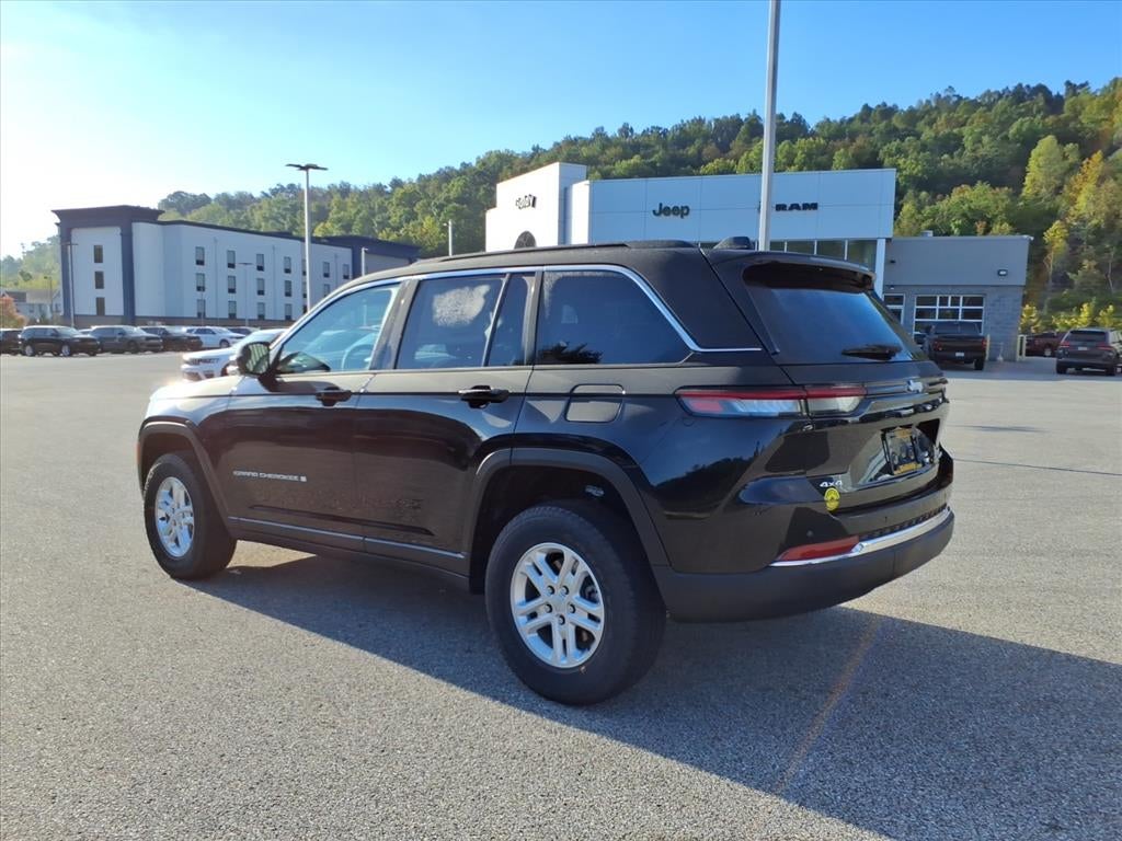 2025 Jeep Grand Cherokee GRAND CHEROKEE LAREDO 4X4