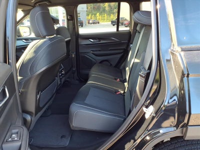 2025 Jeep Grand Cherokee GRAND CHEROKEE LAREDO 4X4