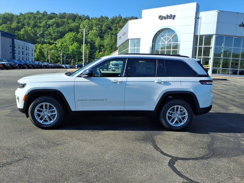 2026 Jeep Grand Cherokee GRAND CHEROKEE LAREDO X 4X4
