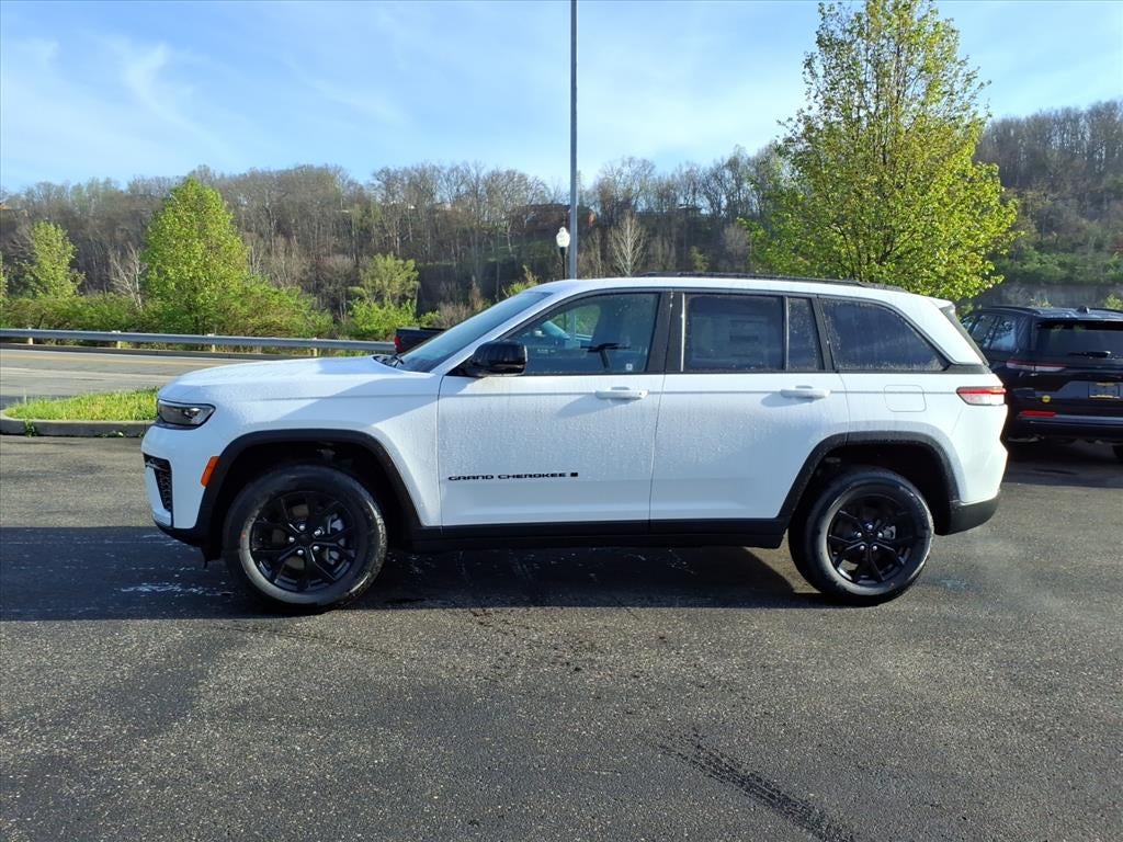 2026 Jeep Grand Cherokee GRAND CHEROKEE LAREDO ALTITUDE 4X4