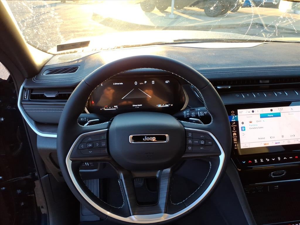 2027 Jeep Grand Cherokee GRAND CHEROKEE LIMITED 4X4