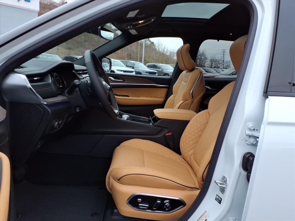 2025 Jeep Grand Cherokee GRAND CHEROKEE SUMMIT 4X4