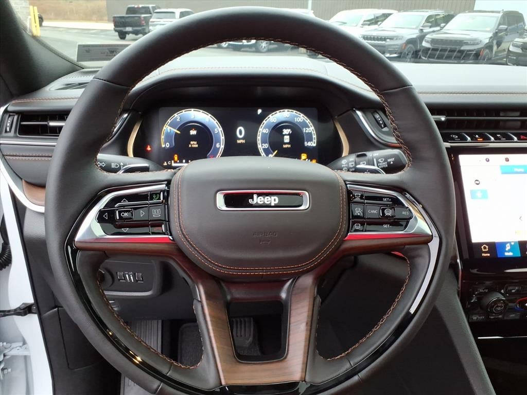 2025 Jeep Grand Cherokee GRAND CHEROKEE SUMMIT 4X4