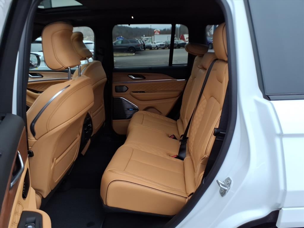 2026 Jeep Grand Cherokee GRAND CHEROKEE SUMMIT 4X4