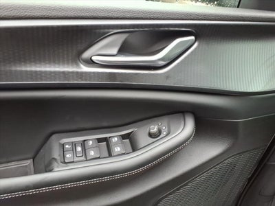 2025 Jeep Grand Cherokee GRAND CHEROKEE L LAREDO 4X4