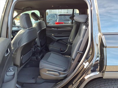 2025 Jeep Grand Cherokee GRAND CHEROKEE L LAREDO 4X4