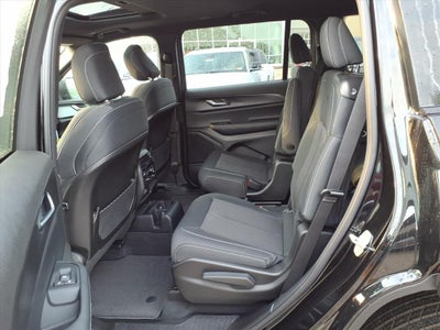 2025 Jeep Grand Cherokee GRAND CHEROKEE L LAREDO X 4X4