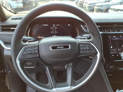 2025 Jeep Grand Cherokee GRAND CHEROKEE L LAREDO X 4X4