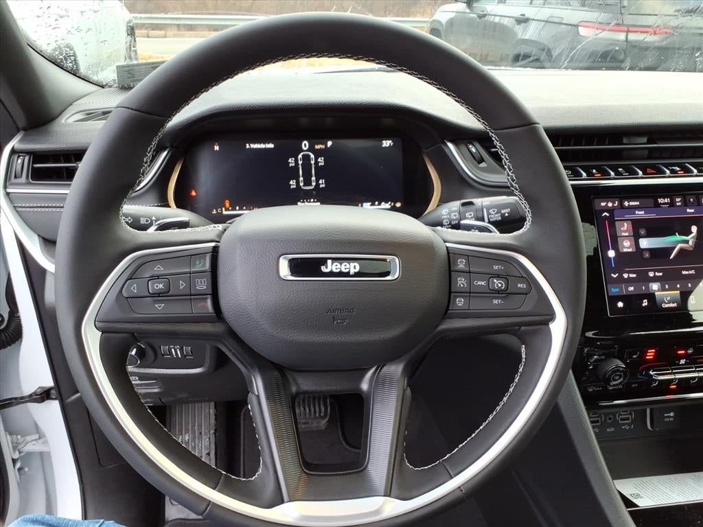 2026 Jeep Grand Cherokee GRAND CHEROKEE L LAREDO X 4X4