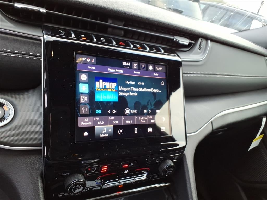 2026 Jeep Grand Cherokee GRAND CHEROKEE L LAREDO X 4X4