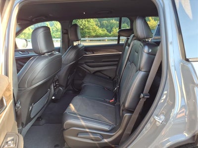 2027 Jeep Grand Cherokee GRAND CHEROKEE L LAREDO ALTITUDE 4X4