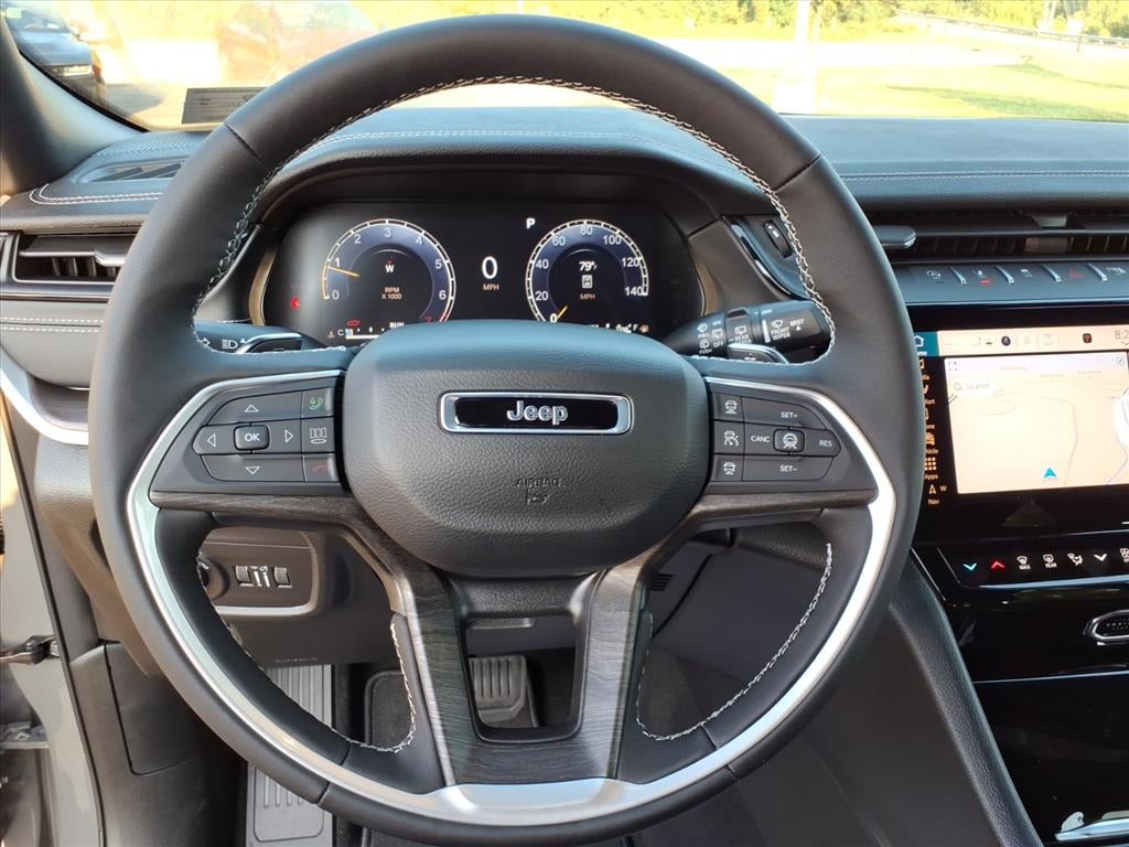 2027 Jeep Grand Cherokee GRAND CHEROKEE L LAREDO ALTITUDE 4X4