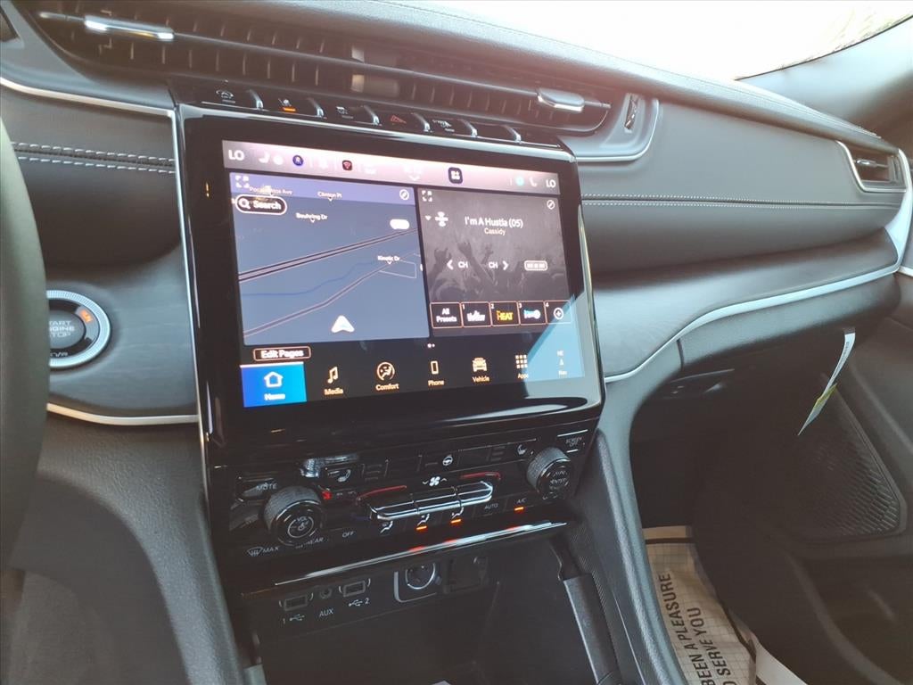 2025 Jeep Grand Cherokee GRAND CHEROKEE L LIMITED 4X4