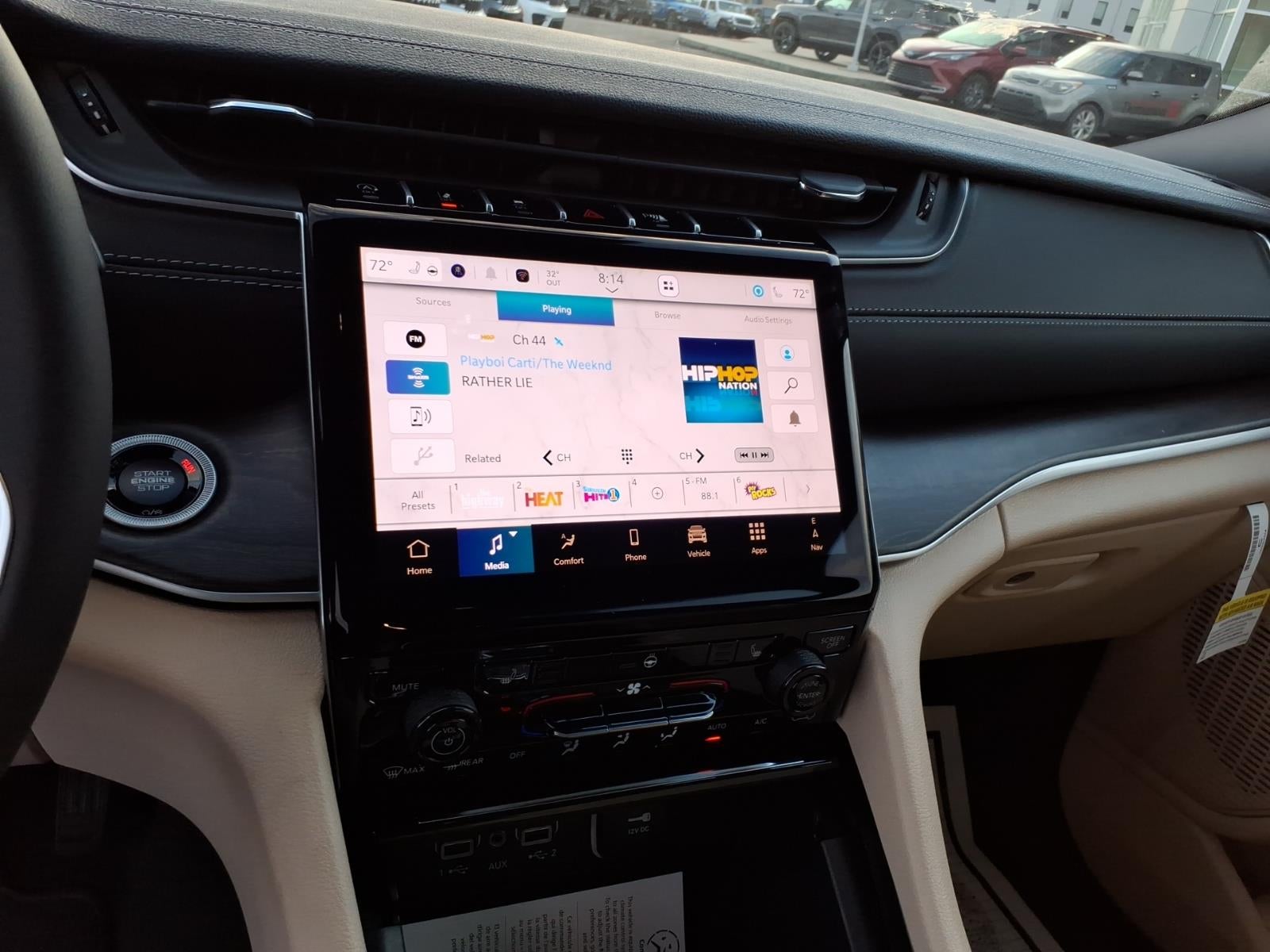 2025 Jeep Grand Cherokee GRAND CHEROKEE L LIMITED 4X4