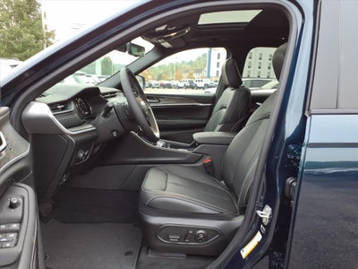 2027 Jeep Grand Cherokee Limited Reserve
