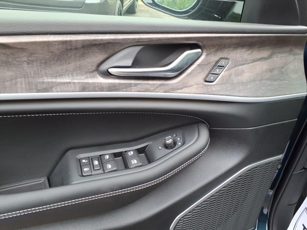 2027 Jeep Grand Cherokee Limited Reserve