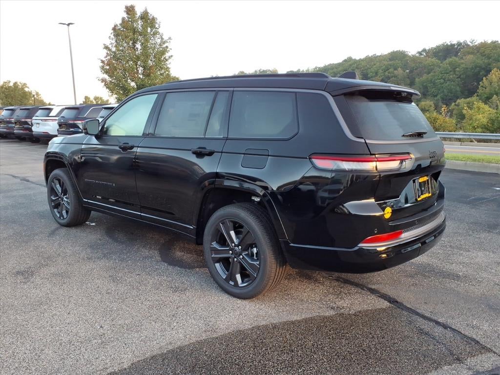 2027 Jeep Grand Cherokee GRAND CHEROKEE L LIMITED RESERVE 4X4