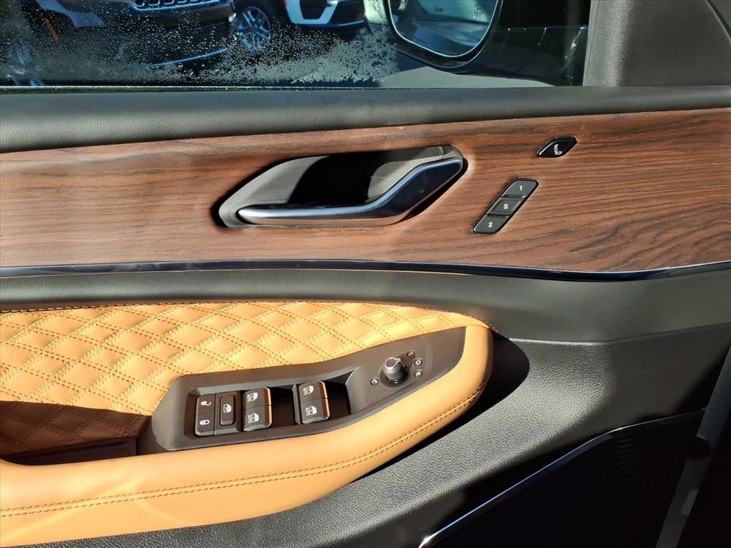 2025 Jeep Grand Cherokee GRAND CHEROKEE L SUMMIT 4X4