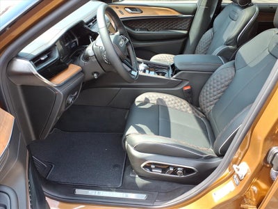2026 Jeep Grand Cherokee GRAND CHEROKEE L SUMMIT 4X4