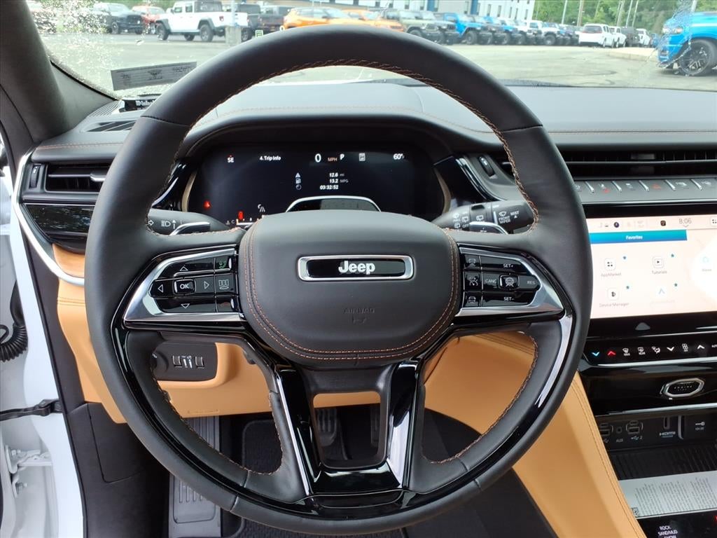 2026 Jeep Grand Cherokee GRAND CHEROKEE L SUMMIT 4X4