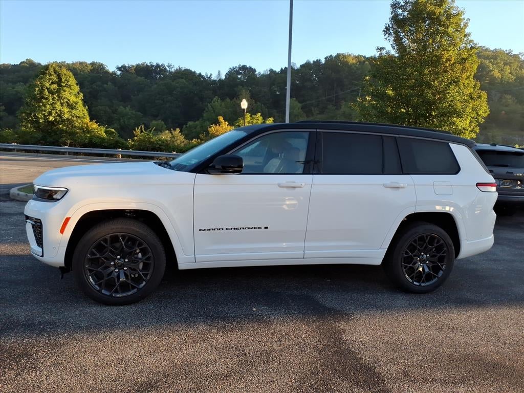 2027 Jeep Grand Cherokee GRAND CHEROKEE L SUMMIT 4X4
