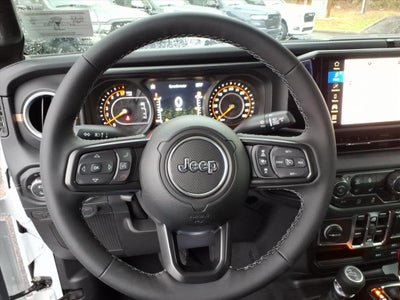 2026 Jeep Gladiator GLADIATOR SAHARA 4X4