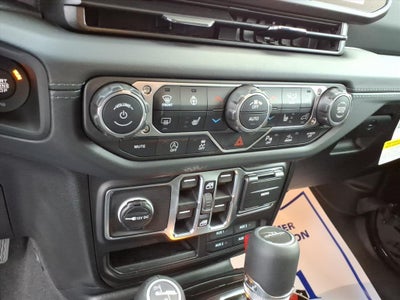 2026 Jeep Gladiator GLADIATOR SAHARA 4X4