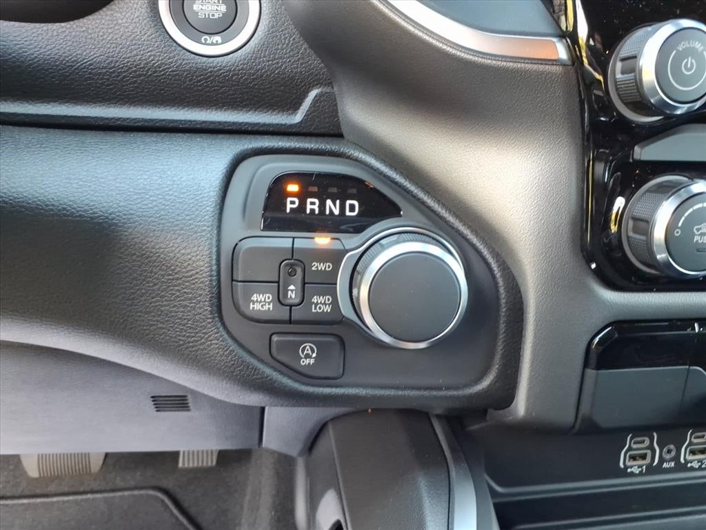 2026 RAM Ram 1500 RAM 1500 EXPRESS CREW CAB 4X4 5'7' BOX