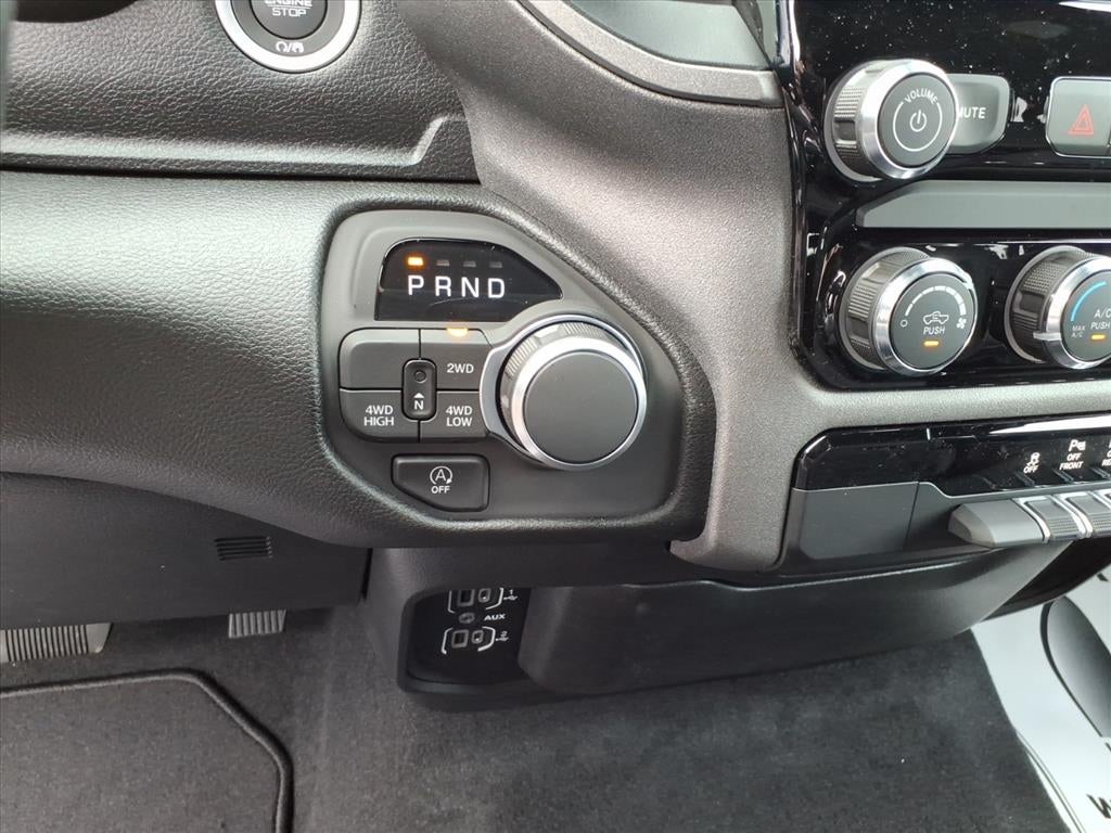 2026 RAM Ram 1500 RAM 1500 EXPRESS CREW CAB 4X4 5'7' BOX