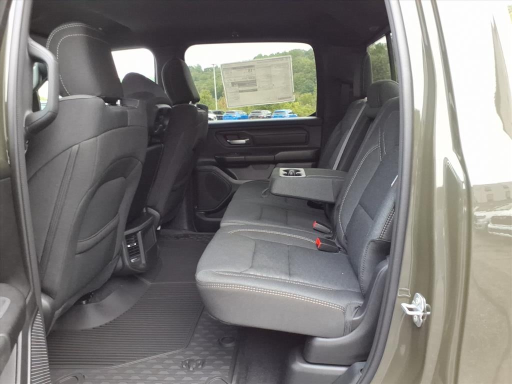 2027 RAM Ram 1500 RAM 1500 WARLOCK CREW CAB 4X4 5'7' BOX