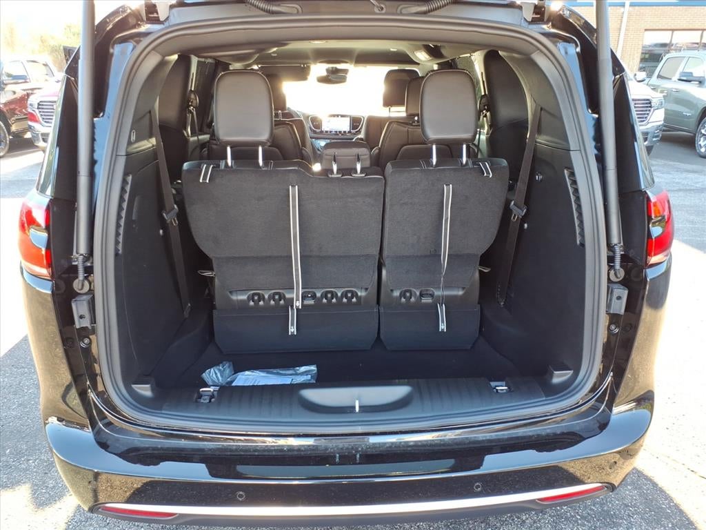 2027 Chrysler Pacifica PACIFICA SELECT