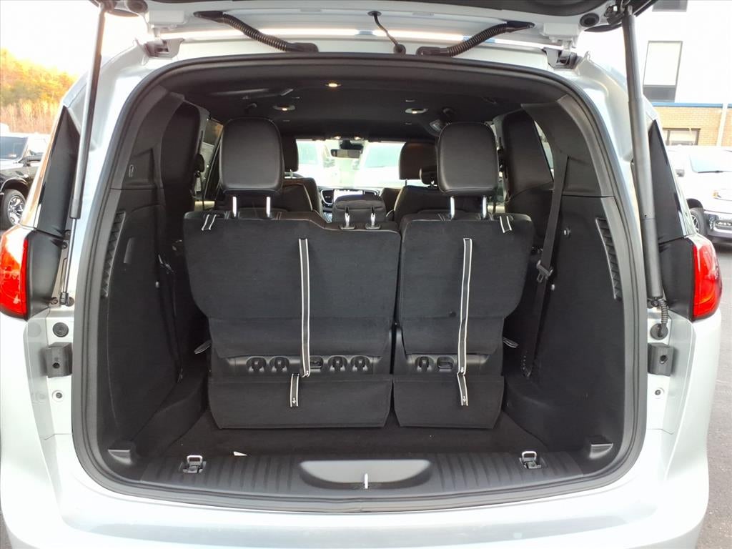 2026 Chrysler Voyager VOYAGER LX