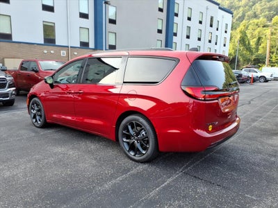 2027 Chrysler Pacifica PACIFICA LIMITED