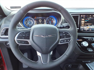 2026 Chrysler Pacifica PACIFICA SELECT AWD