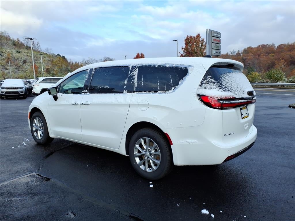 2026 Chrysler Pacifica PACIFICA SELECT AWD