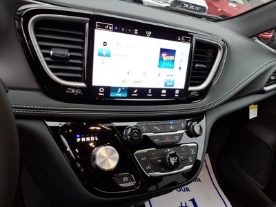 2026 Chrysler Pacifica PACIFICA SELECT AWD