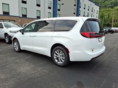 2027 Chrysler Pacifica PACIFICA SELECT AWD