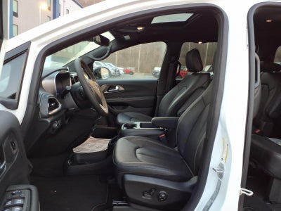 2026 Chrysler Pacifica PACIFICA SELECT AWD