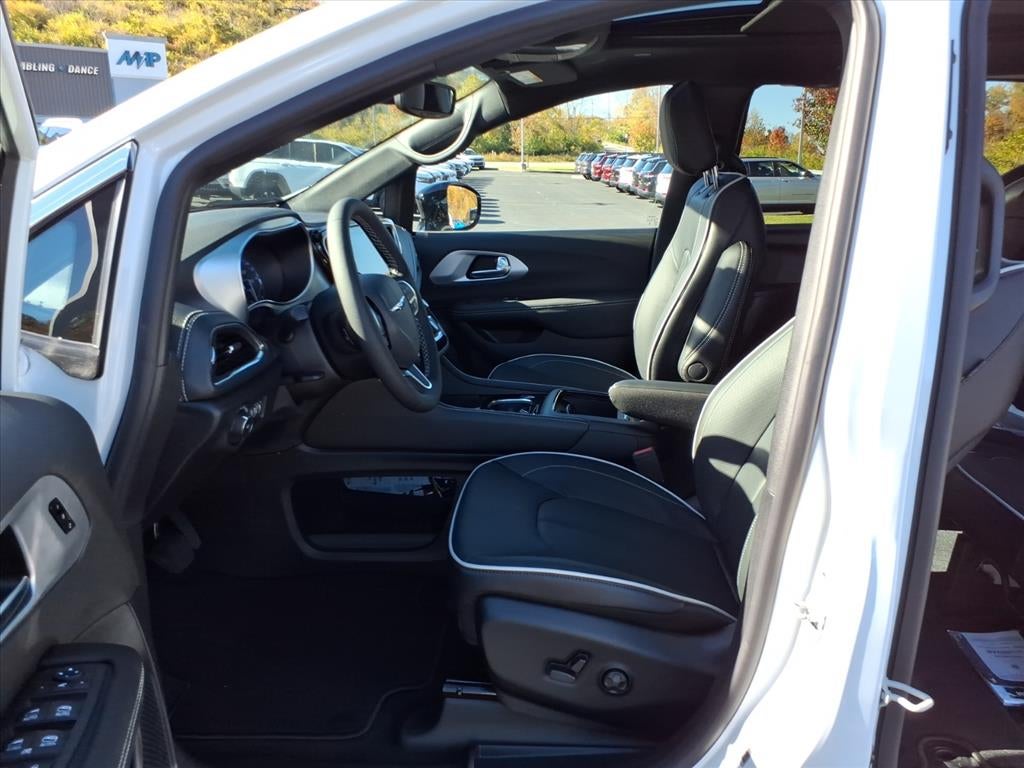 2026 Chrysler Pacifica PACIFICA LIMITED AWD