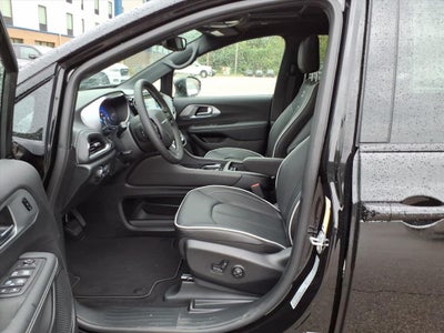 2026 Chrysler Pacifica PACIFICA LIMITED AWD