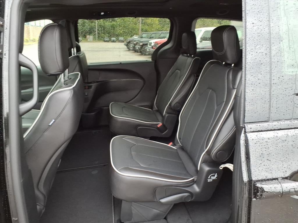 2026 Chrysler Pacifica PACIFICA LIMITED AWD