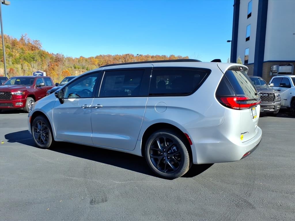 2026 Chrysler Pacifica PACIFICA LIMITED AWD