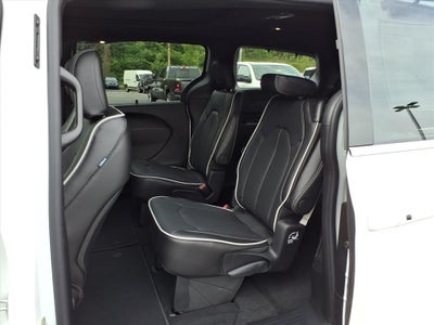 2027 Chrysler Pacifica PACIFICA LIMITED AWD
